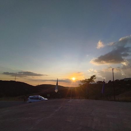 Sunset View Guest House เชร์ราปุนจี ภายนอก รูปภาพ